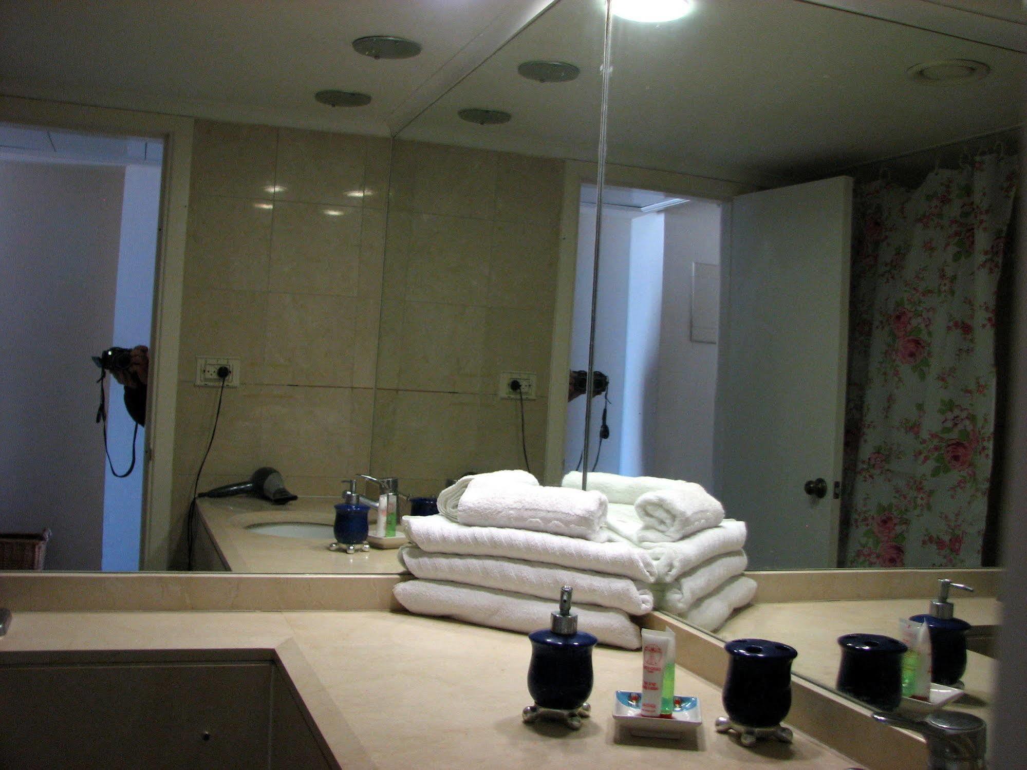 Haifa Almog Vip Hotel Sea View Apartments Ngoại thất bức ảnh