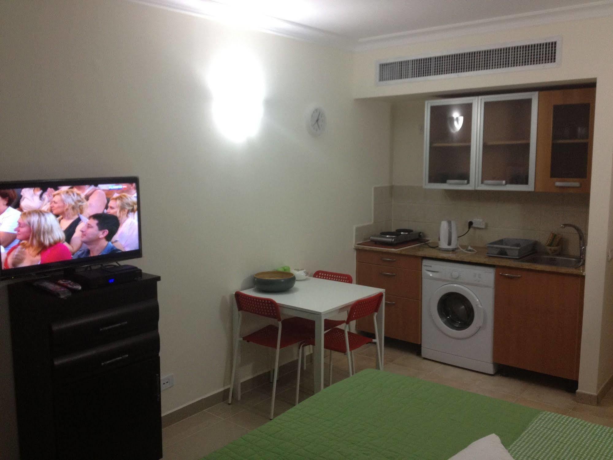 Haifa Almog Vip Hotel Sea View Apartments Ngoại thất bức ảnh