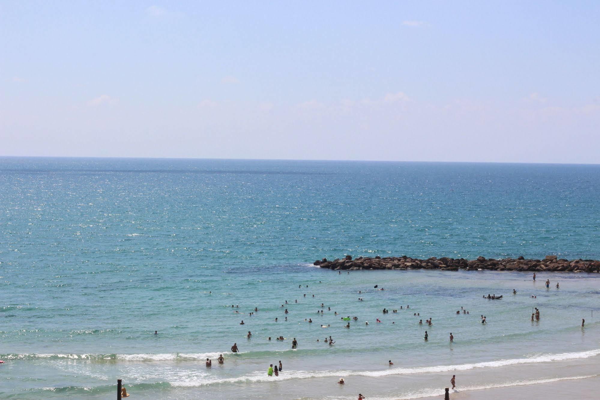 Haifa Almog Vip Hotel Sea View Apartments Ngoại thất bức ảnh
